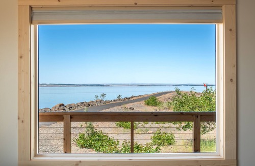 Boardman Hotel | River Lodge And Grill