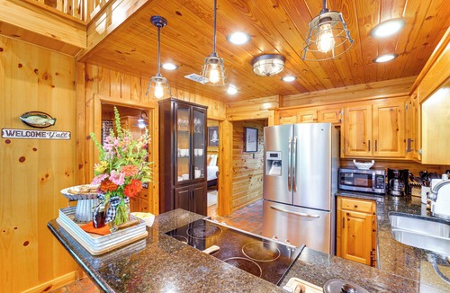 Seminary Cabin | Riverfront Cabin w/Outdoor Oasis in Seminary!