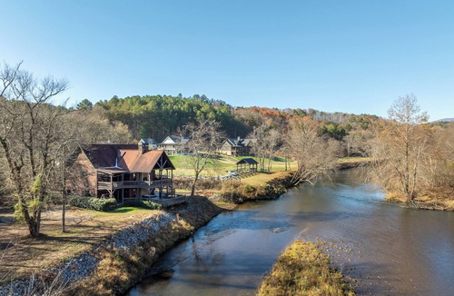 Copperhill Cabin | Riverfront Lodge, 5BR, Hot Tub, Pool Table & Views