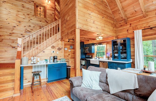 Lake Lure Cabin | Riverfront Mountain Cabin/Lake Lure Getaway