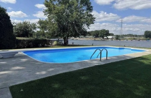 Mishawaka House | Riverfront Retreat: Pool, fishing & Norte Dame nearby