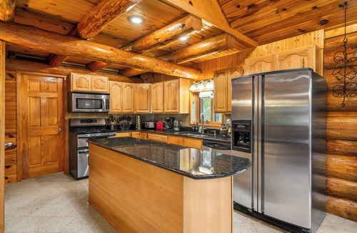 Cherry Valley Cabin | Riverside Log Cabin With Hot Tub & Sauna
