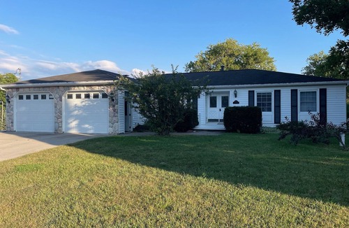 Cheboygan House | Riverview House. Close to River, Trails and Town. Comfortable 3 bedroom home.