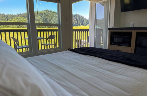 Garibaldi Cabin | Roam Tillamook