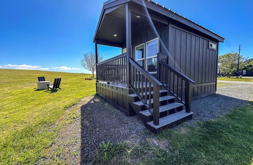 Garibaldi Cabin | Roam Tillamook