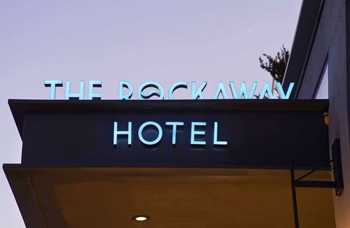 Queens Hotel | Rockaway Beach Stay | Pool. Rooftop. Dining + Spa