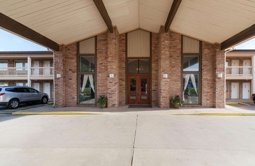 Jasper Hotel | Rodeway Inn Jasper