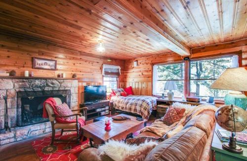 South Lake Tahoe House | Romantic Cabin Escape on Fallen Leaf Lake Dog Fiendly