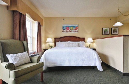 Pembine Hotel | Romantic Island Retreat w/Riverside Dining, Pool & Outdoor Adventures!