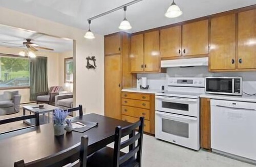 Montello Apartment | Room 8, 2 Bed Apartment