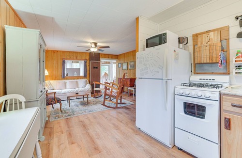 Higgins Lake Cabin | Roscommon Cabin < Half-Mi to Higgins Lake!