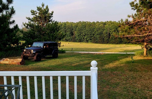 Alanson House | Rosebud Cottage perfectly located in Northern Michigan.