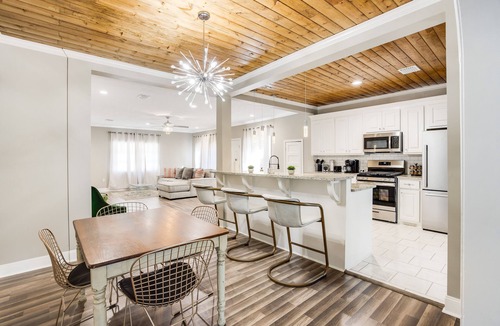 Greater Belhaven House | Royal Bungalow!