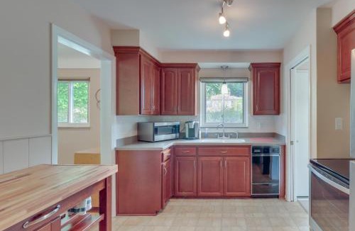 Royal Oak House | Royal Oak Home: 13 Mi to Downtown Detroit