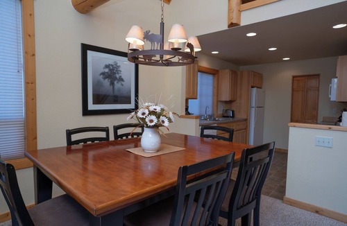 Klamath Falls Cabin | Running Y Resort