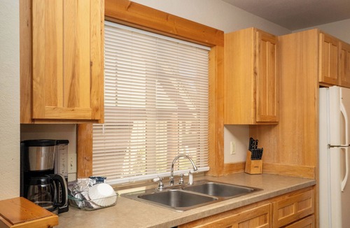 Klamath Falls Cabin | Running Y Resort