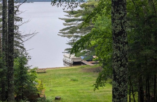 Manitowish Waters Cabin | Rustic 3 - bedroom cabin in Manitowish Waters with AC, WiFi, Pet Friendly