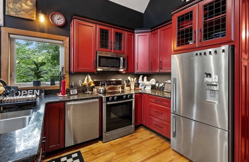 Mount Jackson Cabin | Rustic A-Frame Chalet with Hot Tub & Scenic Views in Mount Jackson, Virginia