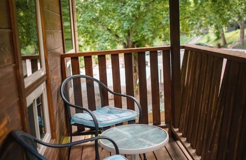 Sedona Cabin | Rustic Cabin in Oak Creek Canyon - Wild Rose