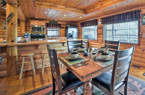 Eagle Rock Cabin | Rustic Cabin in Roaring River State Park!