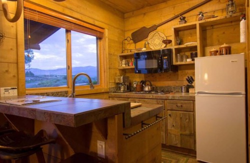 Panguitch Cabin | Rustic Chic Barn Cabin Retreat in the Heart of Nature, Rustic Chic Barn Cabin Retreat