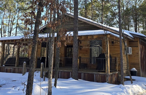 Amity Cabin | Rustic Comfort Cabins-Anglers Basin with Hot Tub