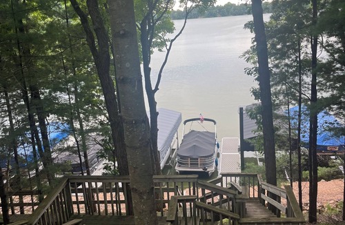Chetek Cabin | Rustic, lake-side, 4-bedroom cabin at Oak Grove Resort