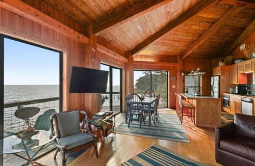 Ocean Springs House | Rustic Retreat | Beach View