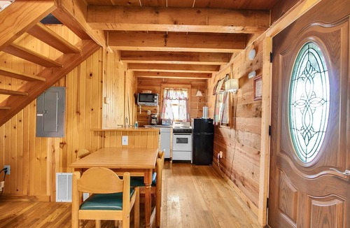 Savanna Cabin | Rustic River Cabin 6