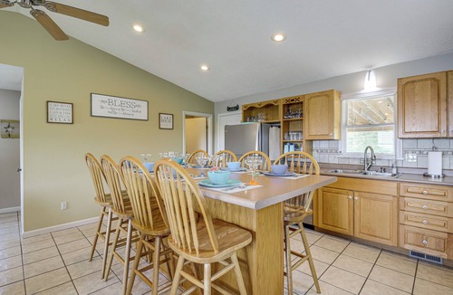 Rutledge House | Rutledge Hilltop Home on Cherokee Lake w/Decks!