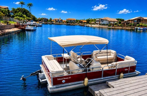 Arrowhead Lakes Ski Chalet | Santorini
