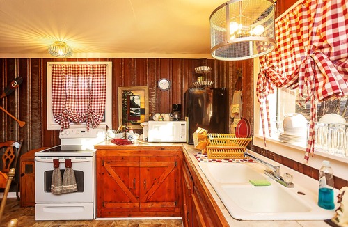 Benton Cabin | Sasquatch Cabin
