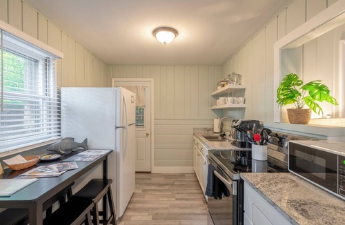 Muskegon Cabin | Scenic Drive Resort - Cabin #4