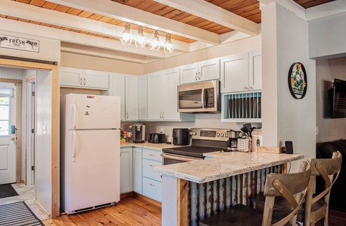 Kalama House | Scenic Views! Riverfront Kalama Home, Pets Welcome