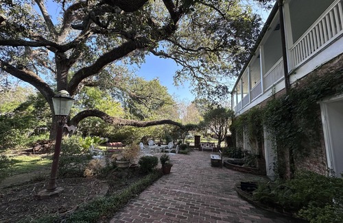 Washington House | Schmit Hotel - Washington, Louisiana