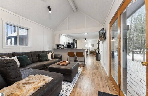 Bellaire Ski Chalet | SchussHaven – Cozy Pines Retreat at Schuss Mountain