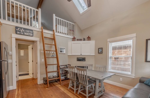 Seabrook House | Seabrook's Book at the Beach: Dog Friendly, Hot Tub!