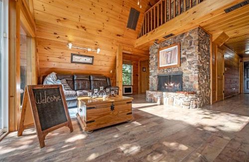 Smithville House | Secluded A-Frame Cabin with Incredible Views near Mountain Fork River in Oklahoma