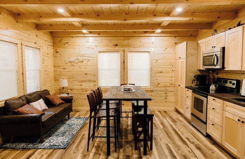 South Haven Cabin | Secluded Cabin w/Beach Access + Fire Pit