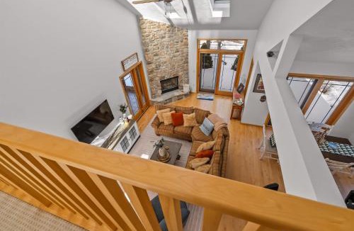 Fish Creek House | Secluded Egg Harbor Retreat Near Downtown