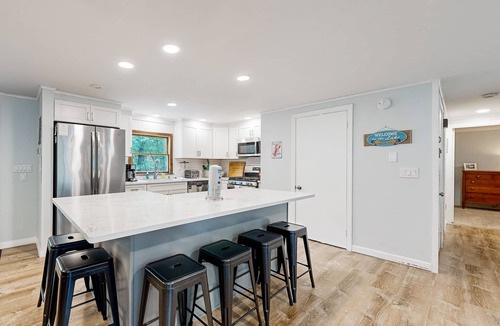 Readfield House | Secluded escape with three beaches, lake access, grill & fast WiFi - dogs OK