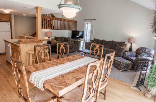 Harbor Springs House | Secluded Harbor Springs Condo