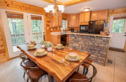 Seven Devils Cabin | Secluded Mountain Haven in Seven Devils