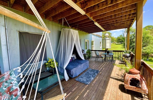 Oden Apartment | Second level glamping deck with stunning mountain view!