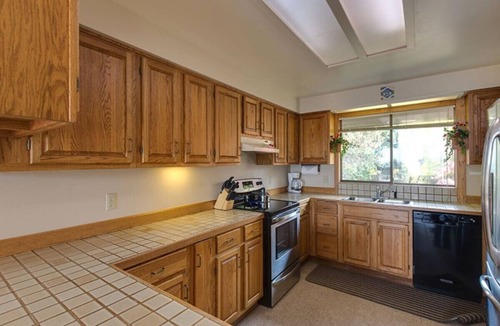 Sequim House | Secret Garden - Fabulous views of the Strait from the beach in Dungeness