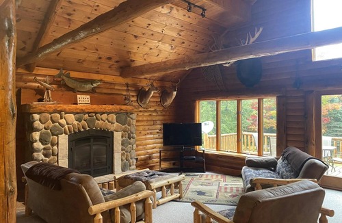 Germfask Cabin | Seney Cabin with hot tub