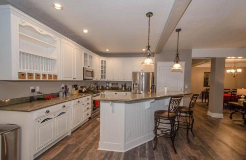 Ponderosa Trails House | Separation Canyon Retreat