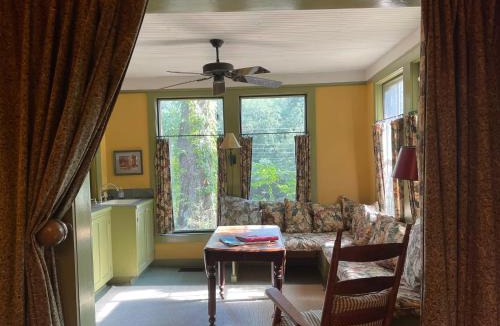 St. Francisville Bed & Breakfast | Shadetree