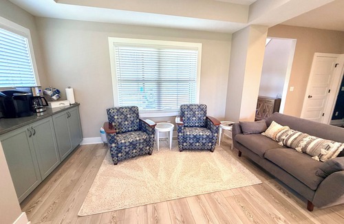 South Haven House | Shadow Bluff Year Round Swim Spa 5 Bedroom Sauna