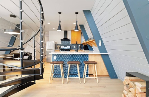 Manzanita House | Shadow Peak A-frame by Oregon Coast Modern - Manzanita Beach